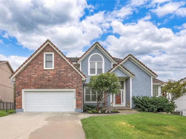 5917 W 153rd St, Overland Park, KS 66223