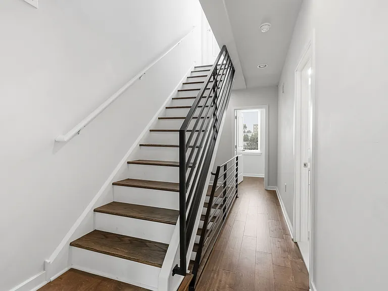 444 Kingsley St #444 — Photo 34
