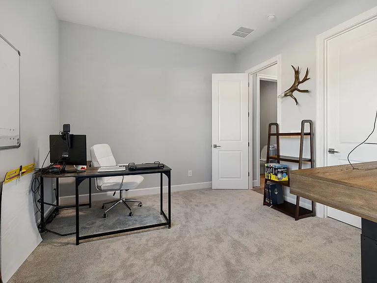 1561 Evangeline Dr — Photo 20