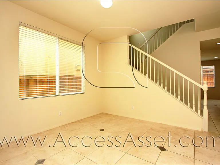 32009 Merano St — Photo 6