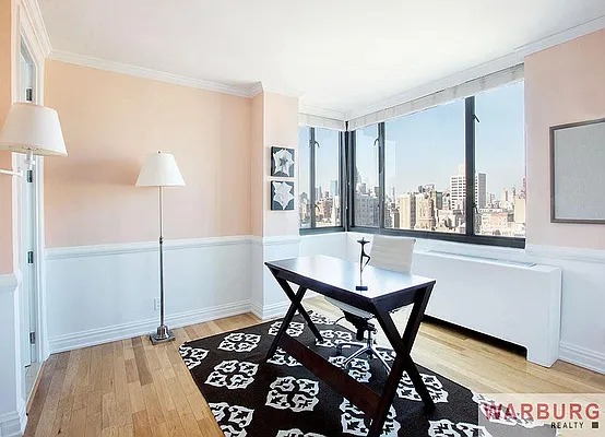 Sold by Warburg | media 21