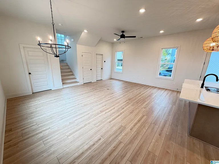 4739 Silas Ave — Photo 7