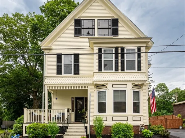 7 Summit Pl, Newburyport, MA 01950