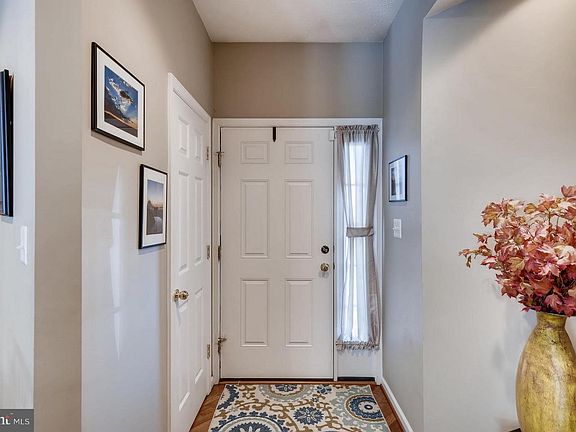 4th image of 4749 Thistle Hill Dr