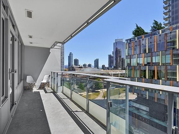3rd image of 6333 Silver Ave #703