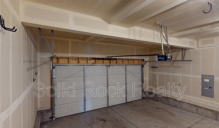 5323 Pabst Dr — Photo 19