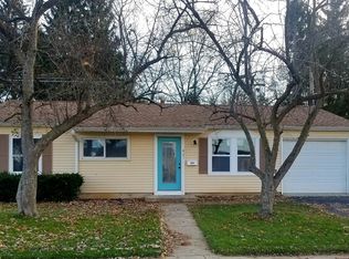 421 Montrose Dr, Romeoville, IL 60446