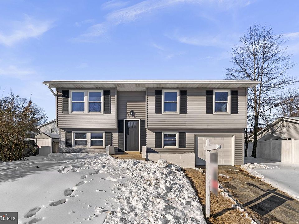 1st image of 974 Summer Hill Dr