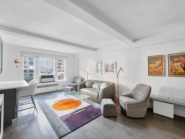 319 East 50th Street image 1 of 8