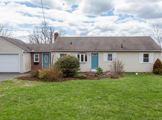 1085 Amostown Rd, West Springfield, MA 01089