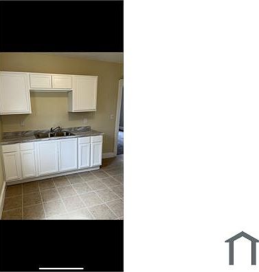 3rd image of 1749 Eastham Ave #2
