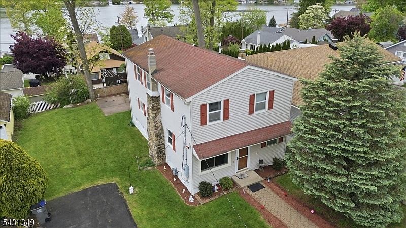 1st image of 7 Willow St