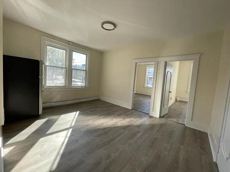 310 Danforth Ave #1F — Photo 5