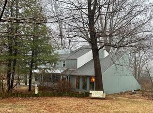 1305 Hawthorn Ln, Mahomet, IL 61853