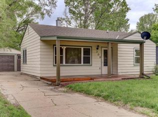 309 W 28th Ave, Bellevue, NE 68005