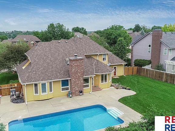 3rd image of 12833 Eagle Run Dr