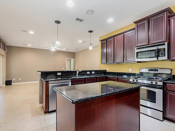 5th image of 151 Grouper Cir SE