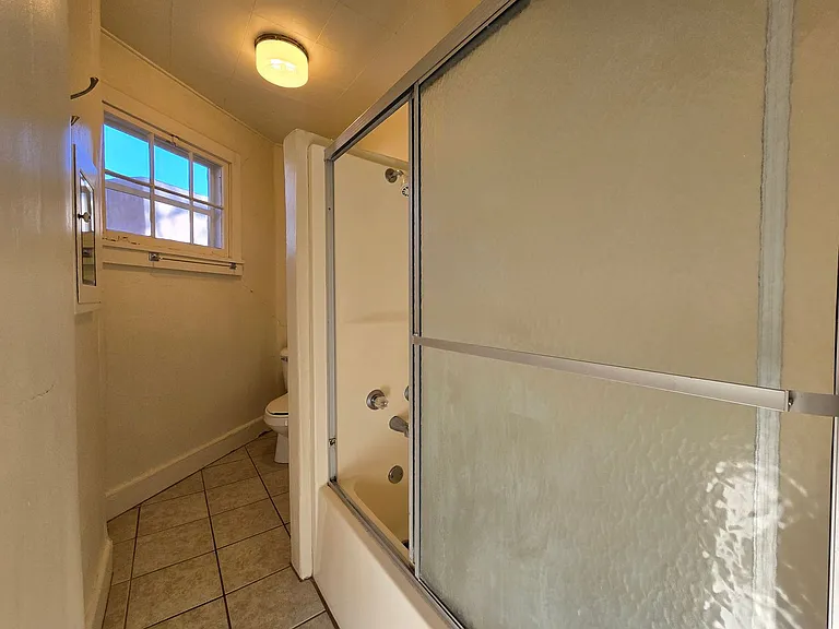 259 Staab St — Photo 10