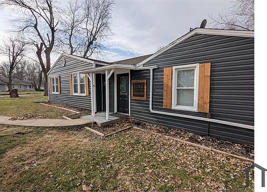 1st image of 1043 Farmview Dr