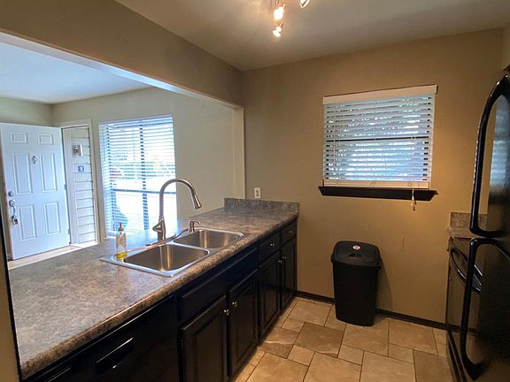 2nd image of 4049 Herschel Ave Unit E