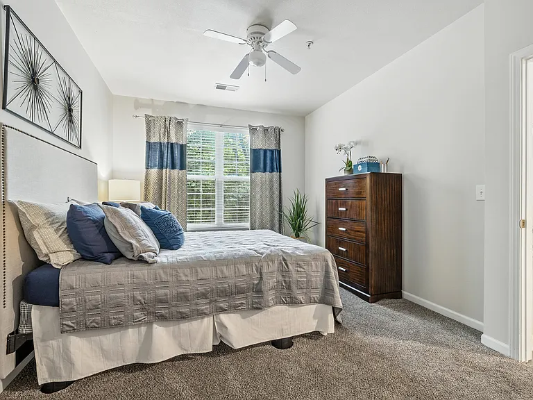 Riverchase Apartments — Photo 29
