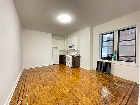 Rented by Lang Realty LLC | media 1