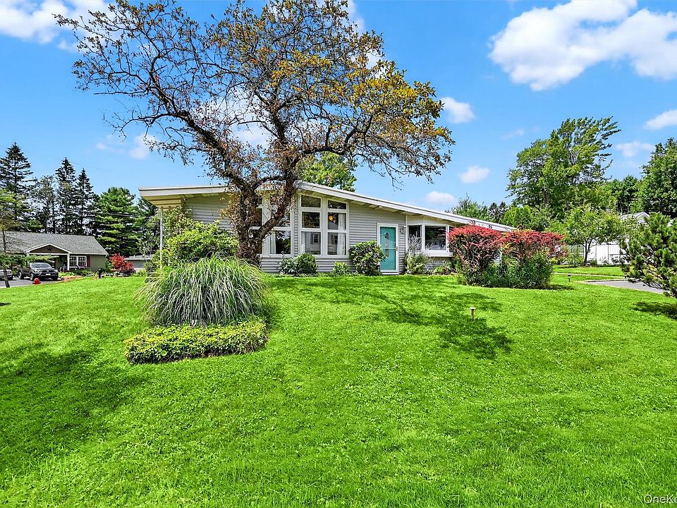1st image of 25 Crescent View