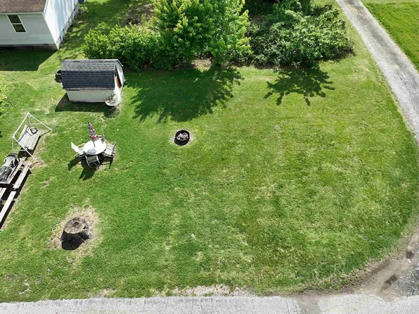510 NW 10th St, Washington, IN 47501