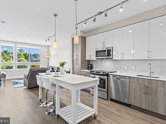 5th image of 145 Riverhaven Dr Unit 359