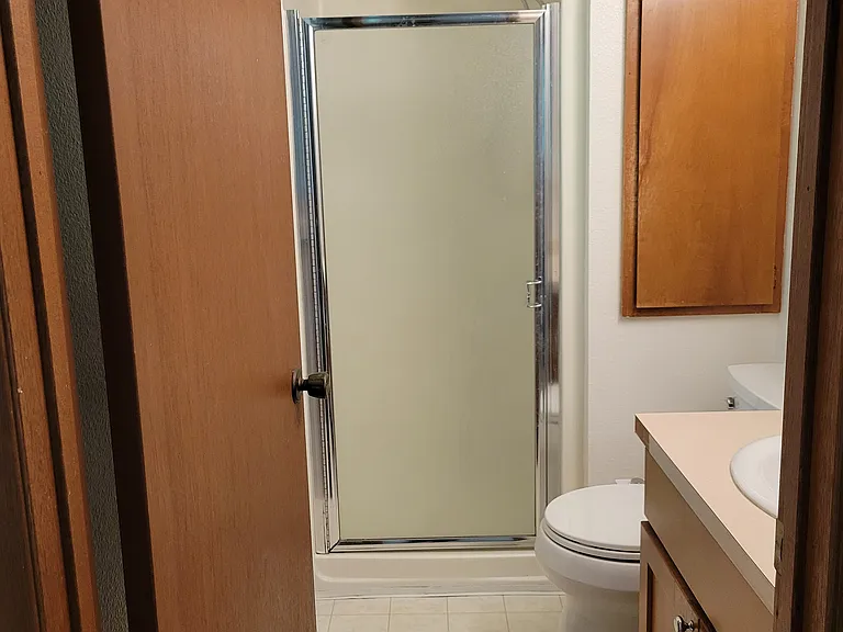 Primary 3/4 bath