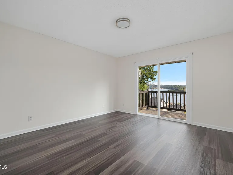 107 Angeline Dr #5 — Photo 10