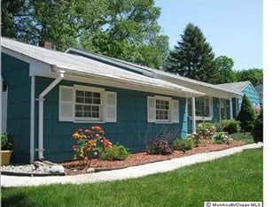 18 Middlebrook Dr, Ocean, NJ 07712