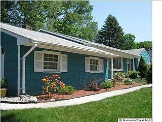 18 Middlebrook Dr photo 1