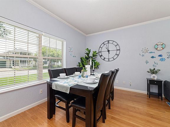 4th image of 5119 Avenue O 1/2