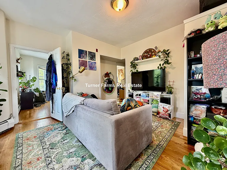 38 Bond St #22 — Photo 20