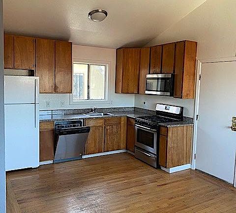 5th image of 416 S 29th St