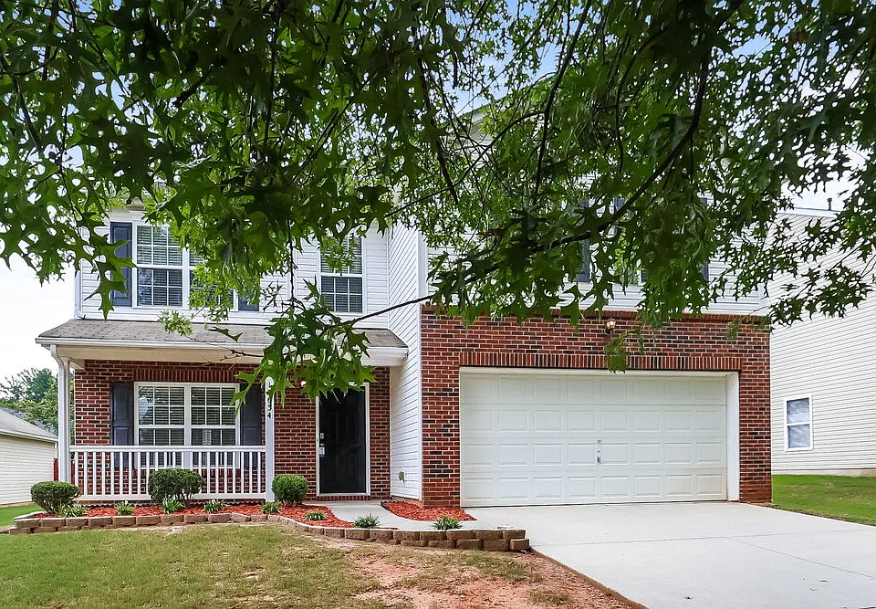 12034 Red Leaf Dr