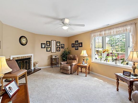 4th image of 124 White Oak Dr