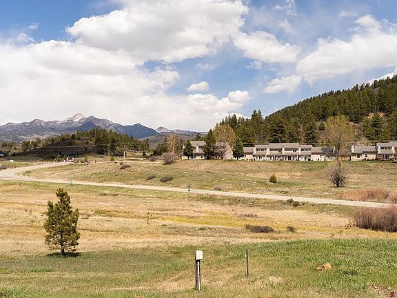 3rd image of 84 Grey Rock Court