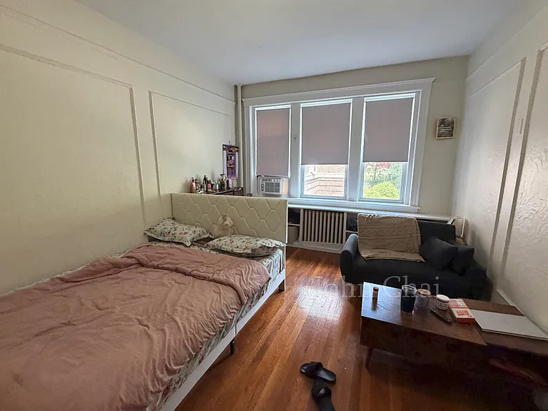 70 Chiswick Rd #16 — Photo 4