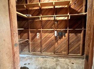303 Mountain St, Danville, AR 72833