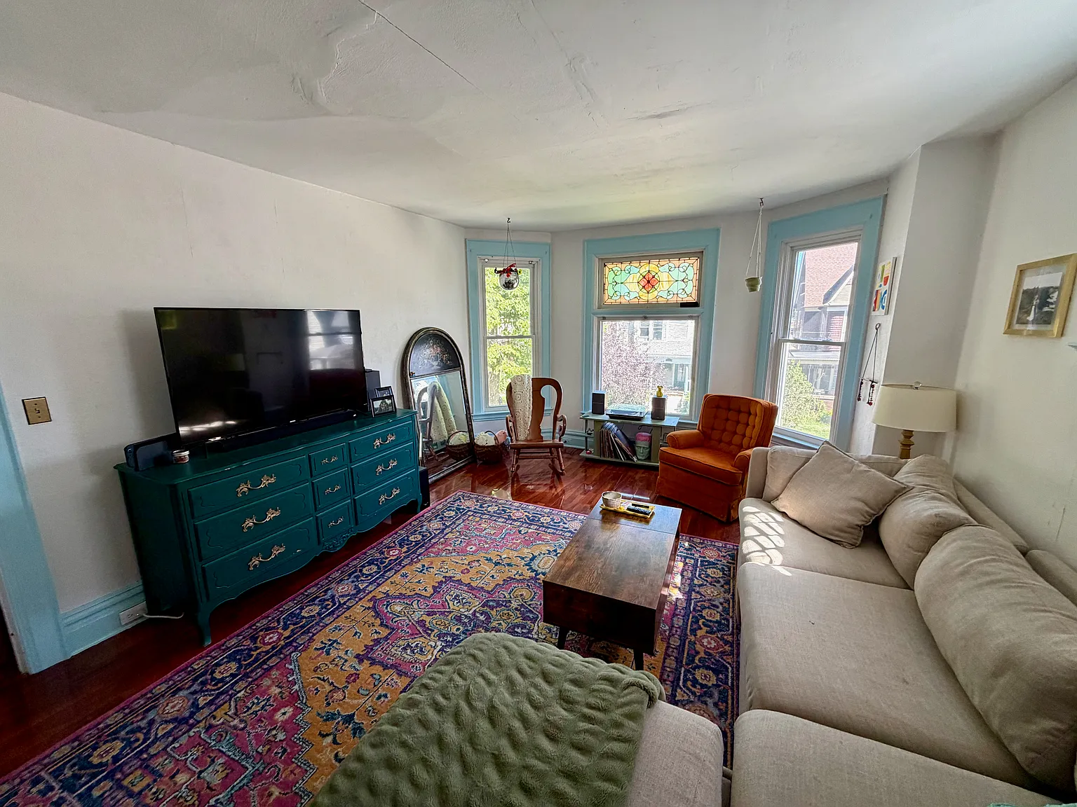 2 bed, 1800 sqft, $1,800 — Photo 2