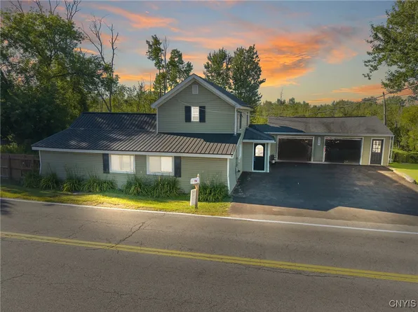6239 Mud Mill Rd, Brewerton, NY 13029