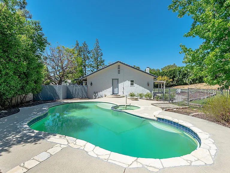 376 Quiet Ct — Photo 18