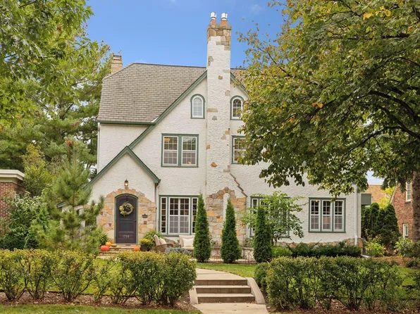 1798 Pinehurst Ave, Saint Paul, MN 55116
