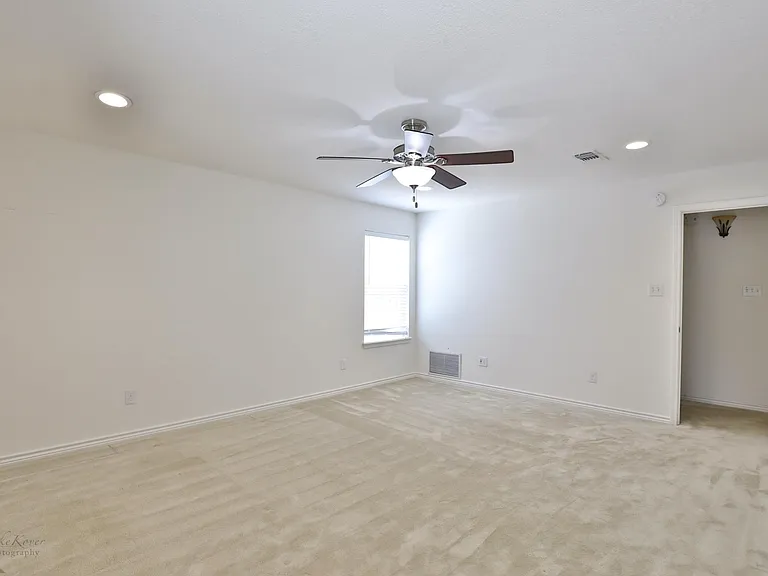 2650 Madison Ave #1/2 — Photo 8