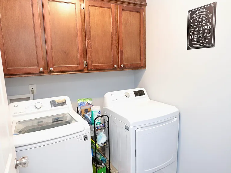 4370 Excursion Dr — Photo 44