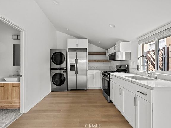 4th image of 18155 Osborne St