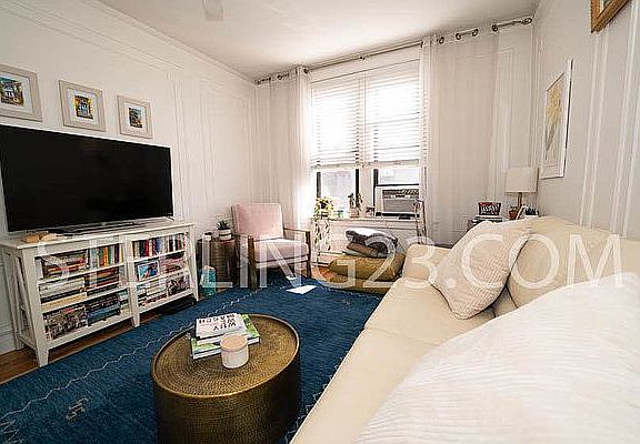 5th image of 27-14 23rd Ave #1R