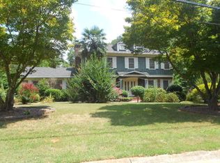 942 Carlisle Rd, Stone Mountain, GA 30083